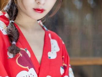 汇聚Hana Bunny比基尼的所有美图，让你感受到一丝丝夏日的微风。